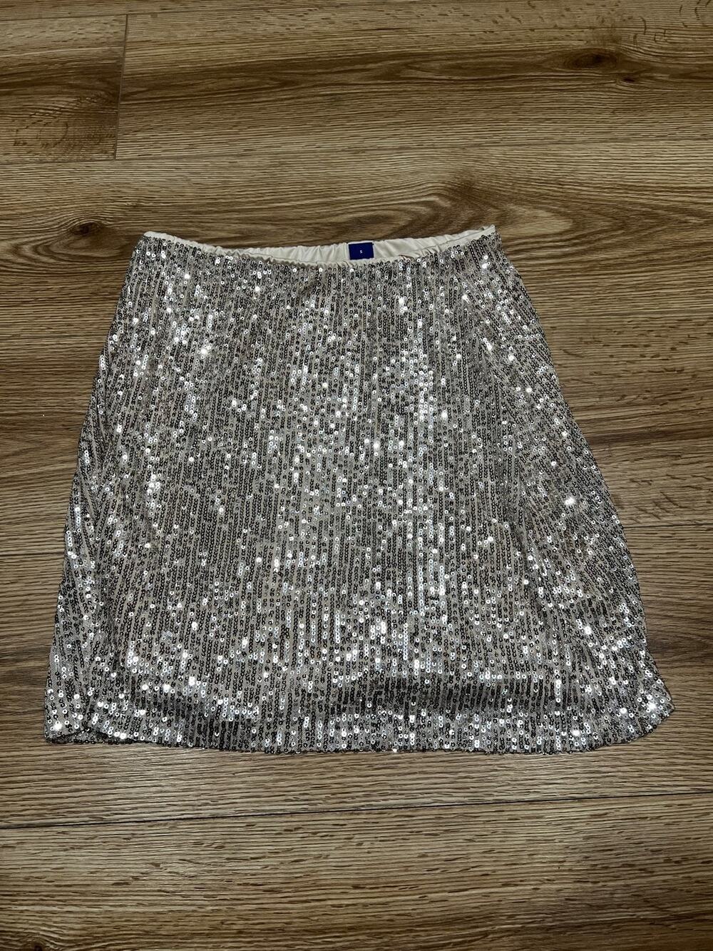 Old Navy Womens Skirt Size Small Silver Sequin Mini Party (A00)